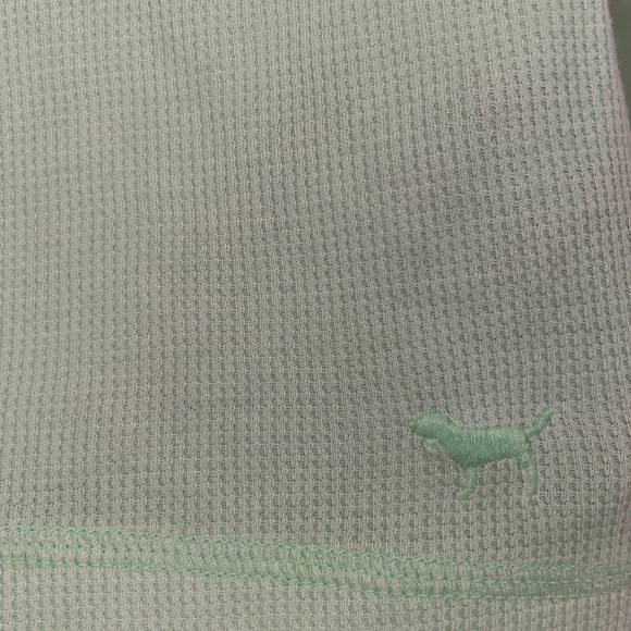 VICTORIAS SECRET PINK V NECK LONG SLEEVE NEON GREEN SHIRT! Size: Small - Picture 7 of 7